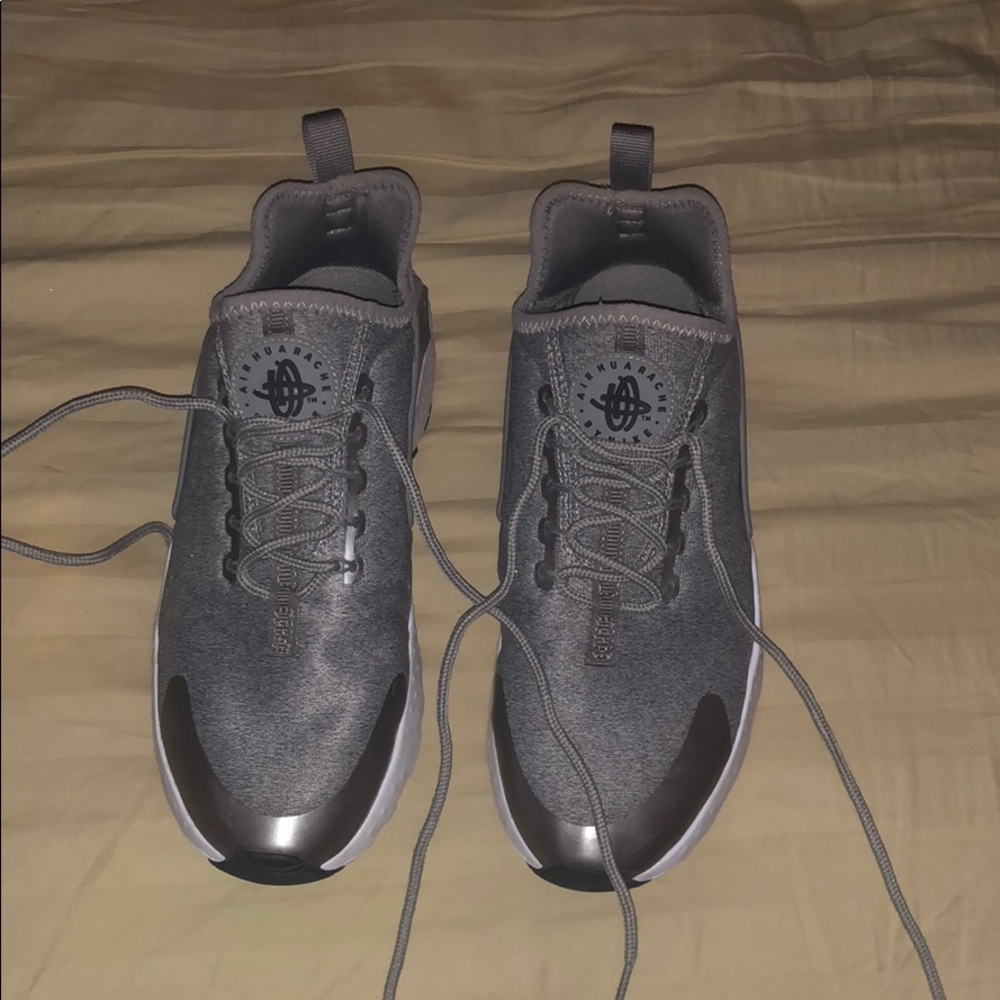 Nike huraches used